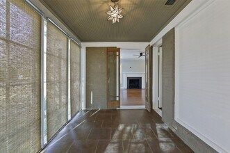 7115 La Vista Dr in Dallas, TX - Foto de edificio - Building Photo