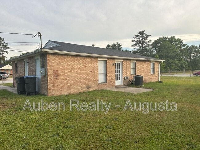 3202 Gerald Dr E in Augusta, GA - Building Photo - Building Photo