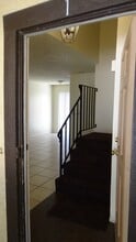 1113 Seabreeze Way in Lompoc, CA - Building Photo - Building Photo