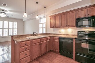 607 Anderson Dr in Clarksville, TN - Building Photo - Building Photo