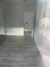 1209 W Oak Ave in Lompoc, CA - Building Photo - Building Photo