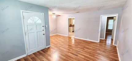 1520 Hilltop Dr in Garland, TX - Building Photo - Building Photo