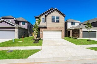 1314 Esther Ln in Ennis, TX - Building Photo