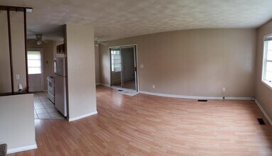 3676 Charring Cross Dr in Stow, OH - Building Photo - Building Photo