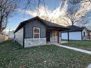 611 Yuma St in Manhattan, KS - Building Photo - Building Photo