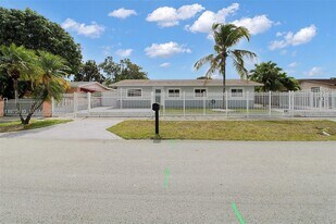 11740 SW 182nd Terrace in Miami, FL - Building Photo