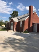 1410 4th St SW in Minot, ND - Building Photo