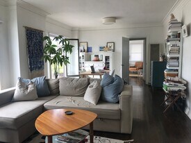 704 N Rampart Blvd in Los Angeles, CA - Building Photo