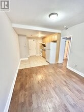 15 Thirty Third St in Toronto, ON - Building Photo - Building Photo