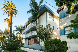 519 California Ave. 205 in Santa Monica, CA - Building Photo - Building Photo