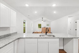 206 Avenue C in Knoxville, TN - Building Photo - Building Photo