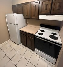 4401 S 27th St-Unit -B in Lincoln, NE - Building Photo - Building Photo