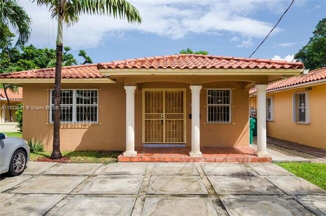 property at 3373 SW 28th Terrace