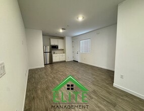 7066 Rocky Bay Road in Stockton, CA - Building Photo - Building Photo