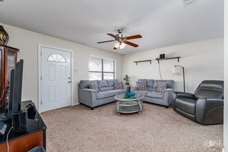 1726 S Park St in San Angelo, TX - Foto de edificio - Building Photo
