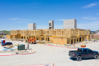 The Gatherings at Twin Creeks in Allen, TX - Building Photo - Building Photo