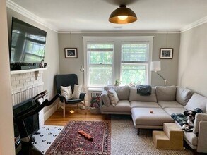 211 W 9th St in Boston, MA - Building Photo - Building Photo