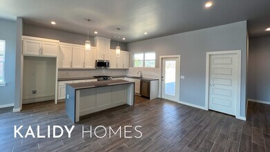 17979 Salem Rd in Choctaw, OK - Building Photo - Building Photo