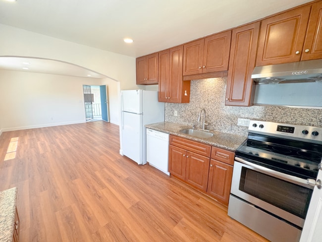 property at 4802 Daisy St