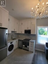 82 Albert St N in Orillia, ON - Building Photo - Building Photo