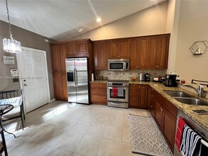 7942 Lexington Club Blvd in Delray Beach, FL - Building Photo - Building Photo