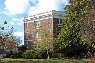 The Park Lane in Louisville, KY - Building Photo - Building Photo