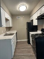 5626 S Quaker Ave in Tulsa, OK - Building Photo