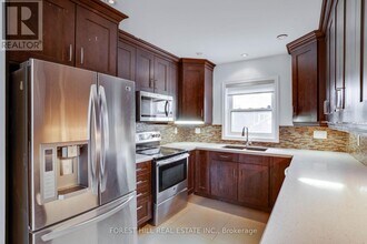 12 Glen Agar Dr in Toronto, ON - Building Photo - Building Photo