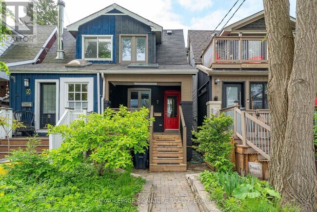 property at 7 Norway Ave