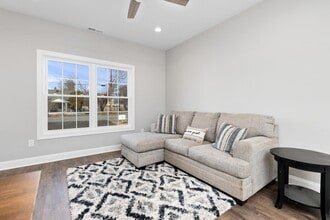 1013 B St in Waynesboro, VA - Building Photo - Building Photo