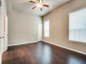 1940 Loma Linda Dr in Irving, TX - Building Photo - Building Photo