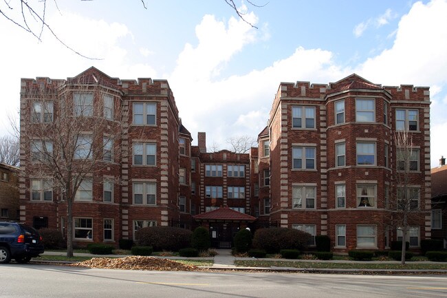 1000 Austin in Oak Park, IL - Building Photo - Building Photo