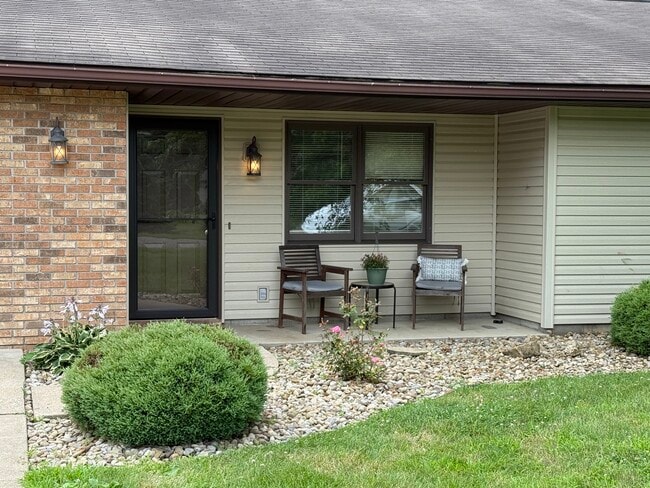 1246 Schneiders Crossing Rd NW, Unit 1246 B