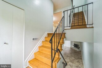 64 Pickersgill Square in Owings Mills, MD - Building Photo - Building Photo