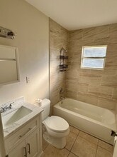 77 2nd St, Unit 77 in Ft. Myers, FL - Building Photo - Building Photo