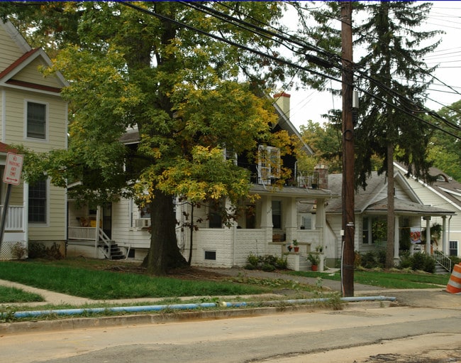 7313 Flower Ave in Takoma Park, MD - Building Photo - Building Photo
