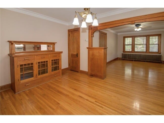 property at 3216 Fremont Ave S