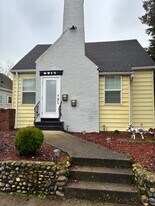 5914 S Carver St in Seattle, WA - Building Photo