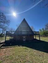 3938 Cloverdale Rd in Anniston, AL - Building Photo