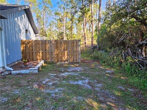 4121 8th Ave SE in Naples, FL - Building Photo - Building Photo