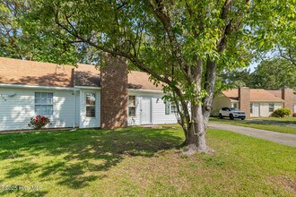 141 Pine Crest Dr in Jacksonville, NC - Building Photo - Building Photo