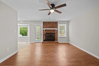 1213 Butterwood Cir in Fayetteville, NC - Building Photo - Building Photo