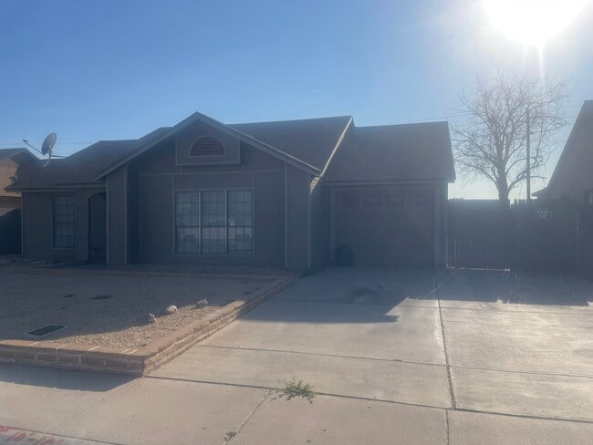 property at 5238 N 74th Dr