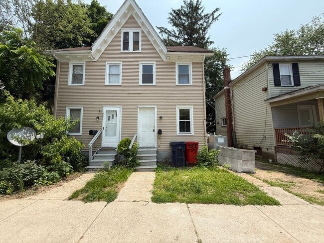property at 255 Bank St