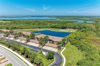 6819 Grand Estuary Trail, Unit 205 in Bradenton, FL - Foto de edificio - Building Photo