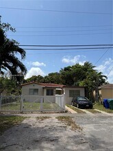 110 SW 64th Ct in Miami, FL - Building Photo - Building Photo