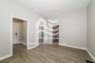 1820 N Peoria Ave in Peoria, IL - Foto de edificio - Building Photo