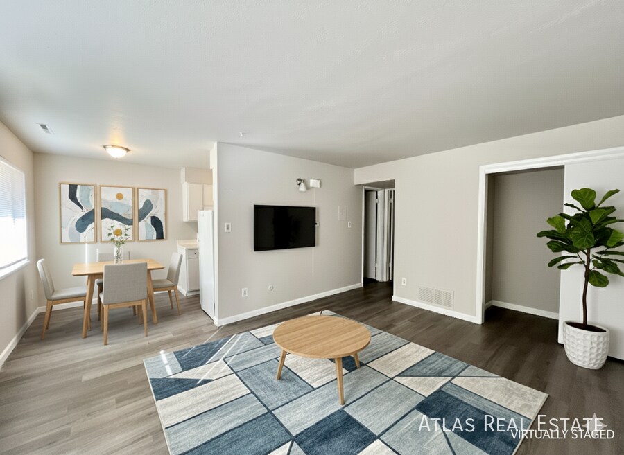 4414 N Chestnut St in Colorado Springs, CO - Building Photo