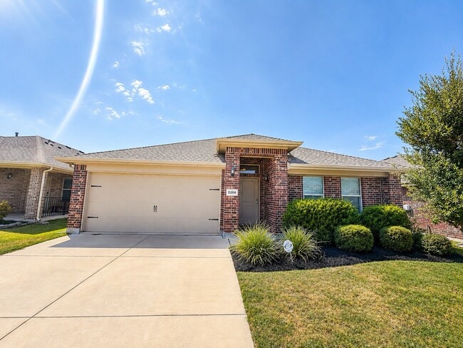 property at 2208 Sadlers Creek Ln