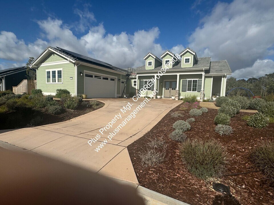 1440 Blush Ln in Orcutt, CA - Foto de edificio